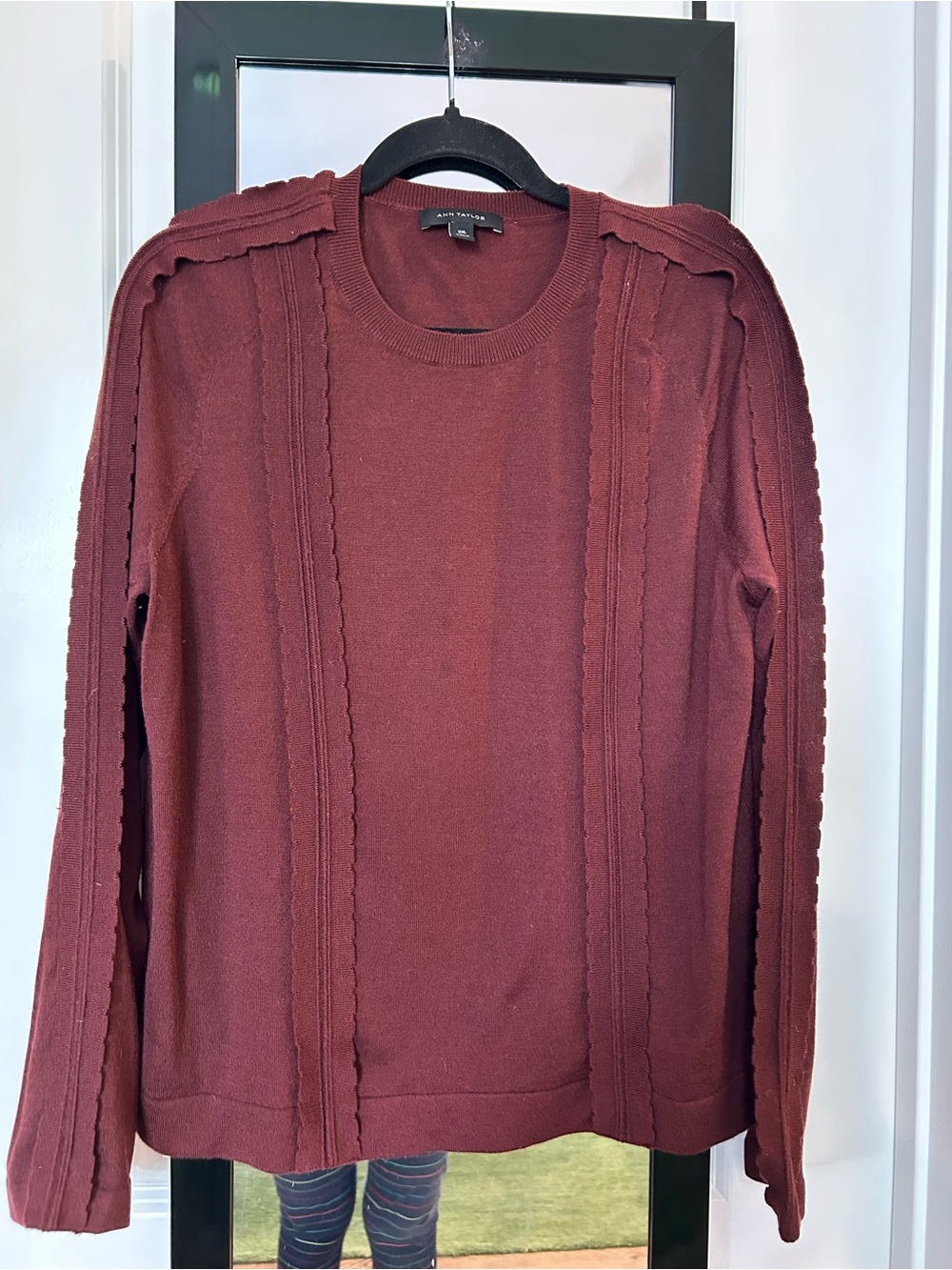 Ann Taylor Maroon Scalloped-Trim Crewneck Lightweight Sweater